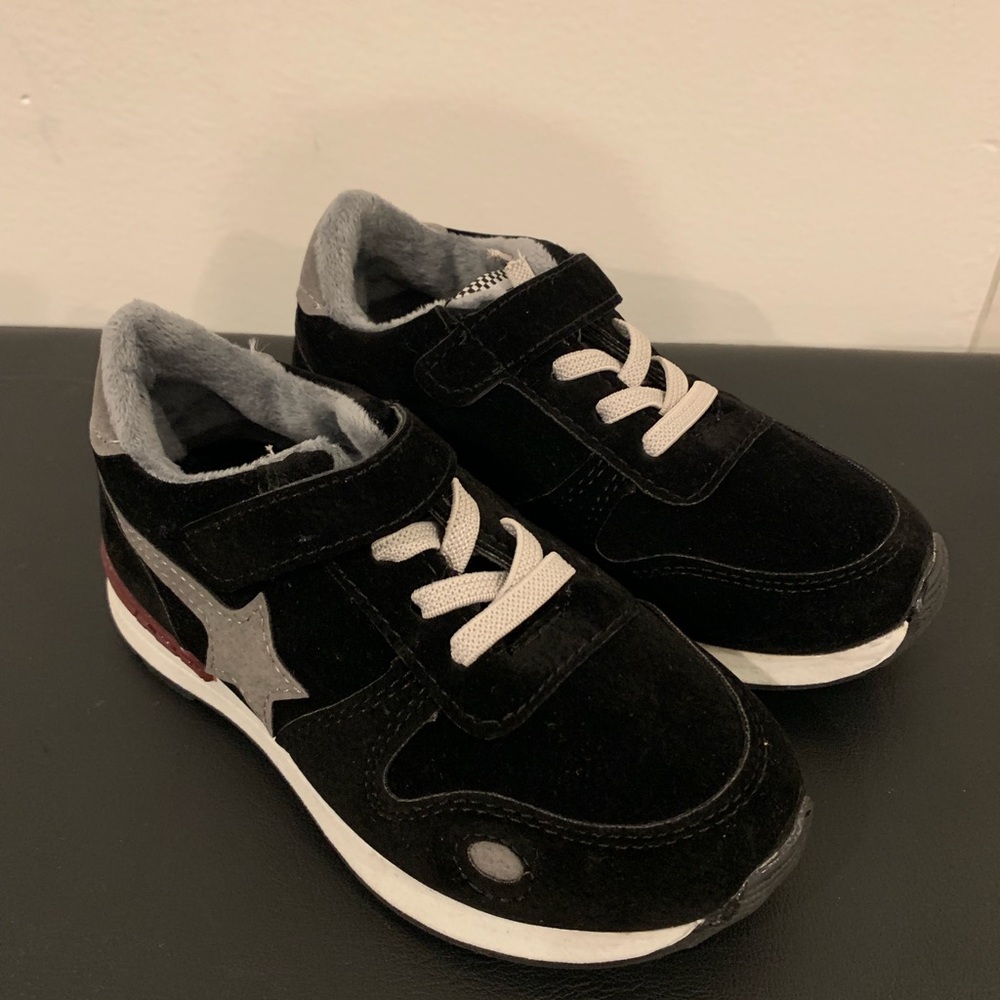Kids sneakers shoes brand new - Picture 3 of 8